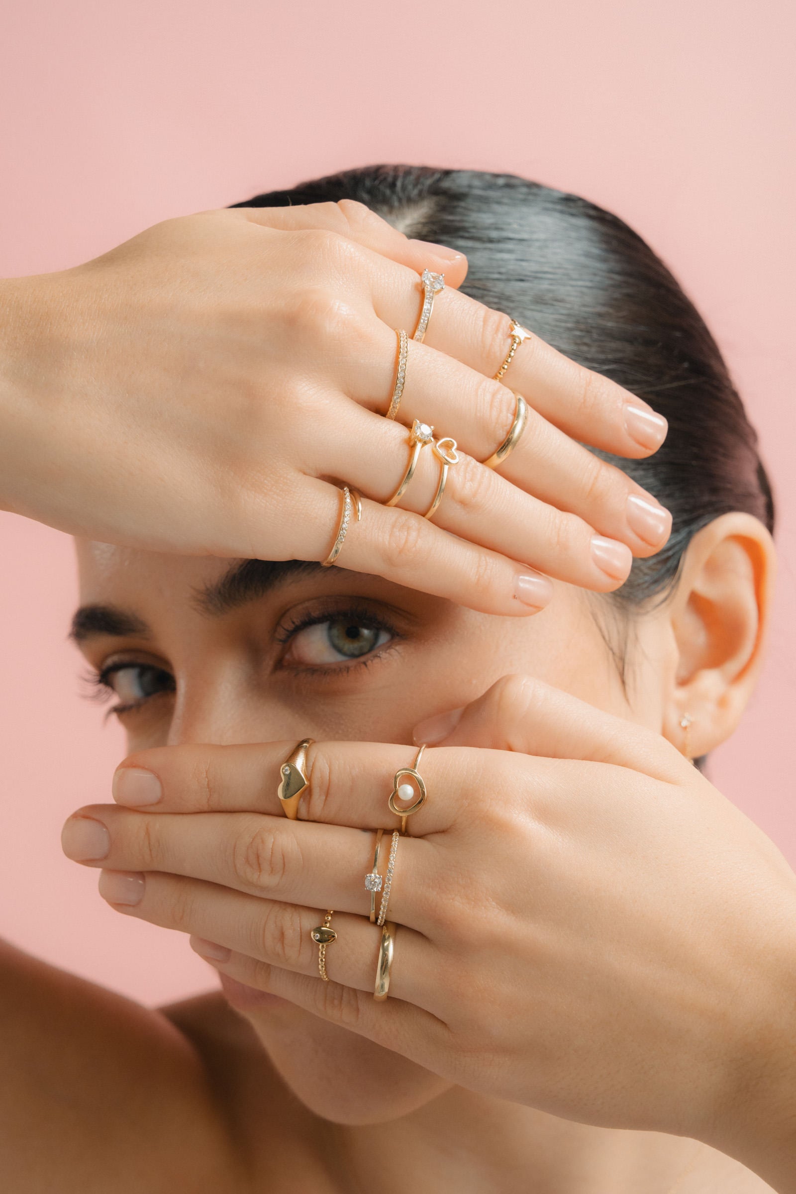 Anillo de oro de primera ley con diamante Ona