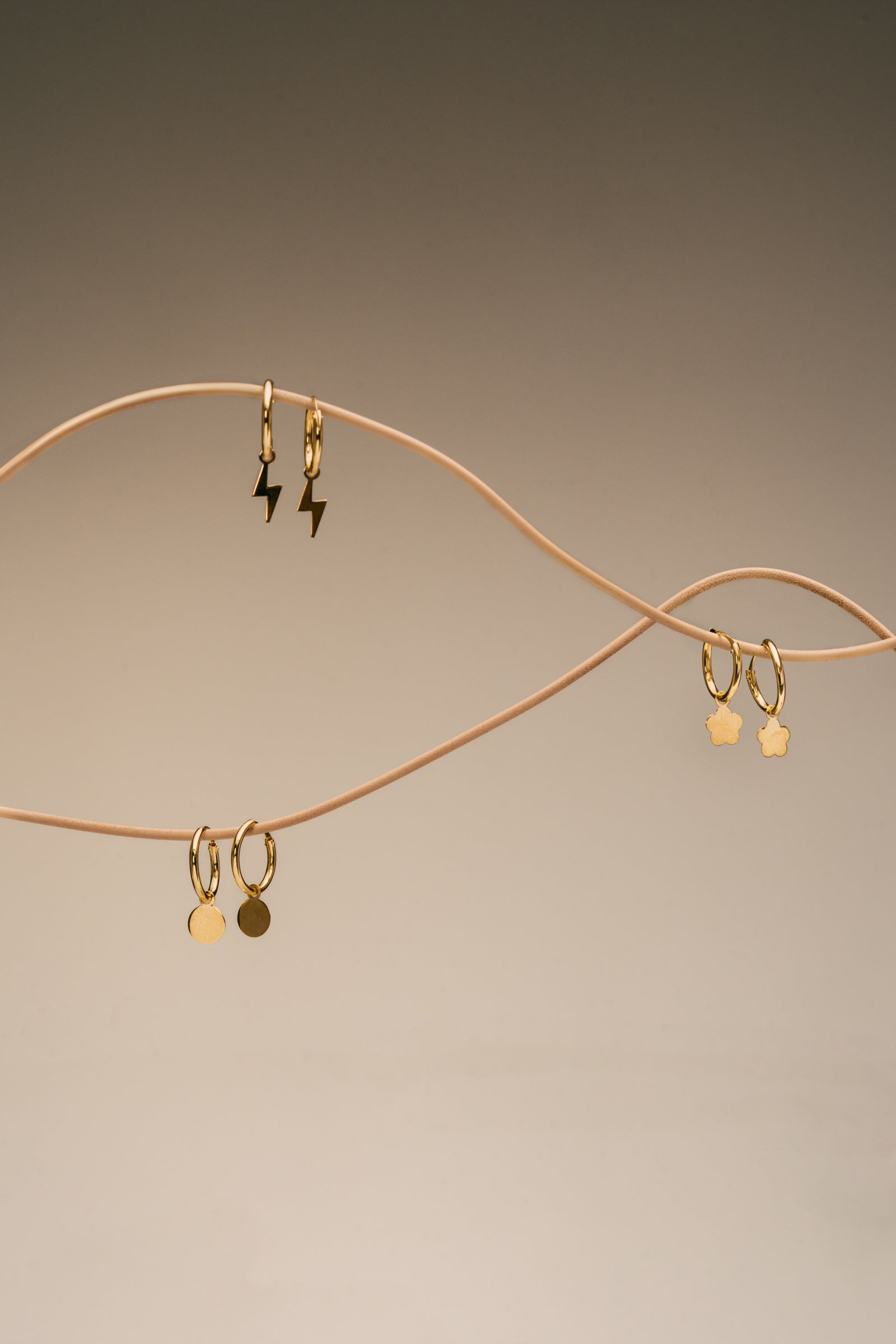 Pendientes de Oro Rayo